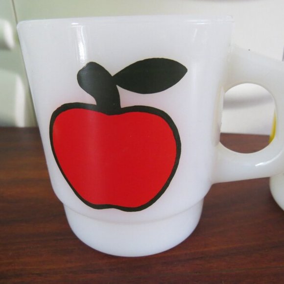 Super Rare complete set of 1970s SUPER FRUIT Fire King/Anchor Hocking mugs - Picture 5 of 7